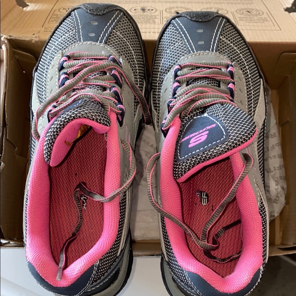 Steeled toe sketchers shoes